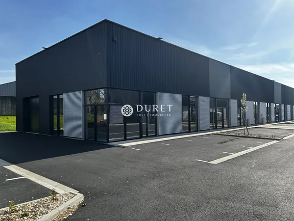 Local commercial 378 m²