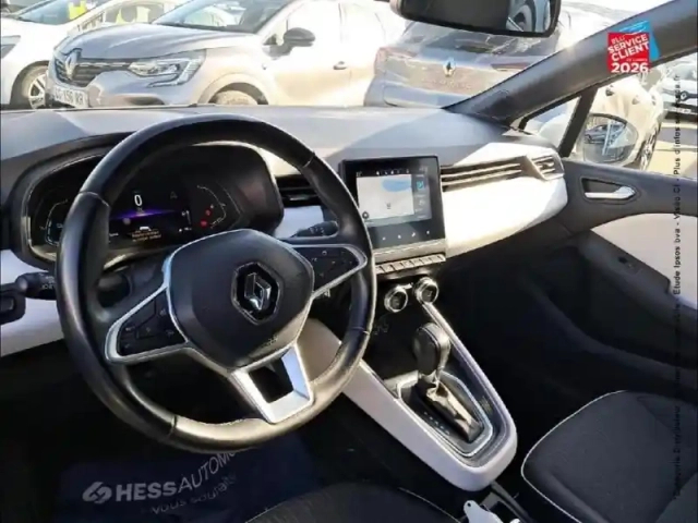 Renault Clio 1.6 e-tech hybride 140ch intens -21n — photo 10