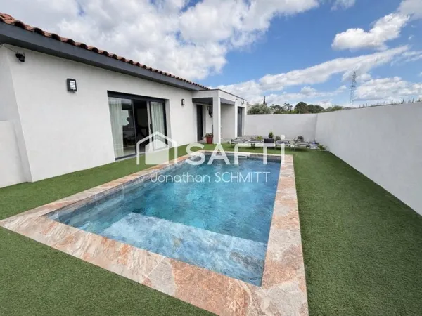 Villa 220 m² face vignes avec piscine