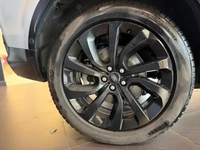 Land Rover Discovery Sport 1.5 p300e 309ch dynamic se — photo 6