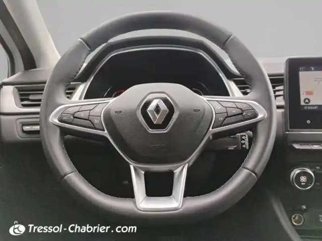 Renault Captur tce 140 edc - 21 intens — photo 26