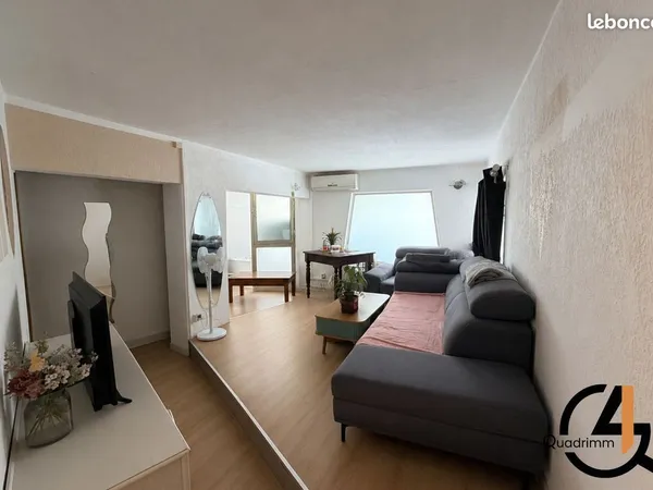 Appartement 2 pièces 77 m²