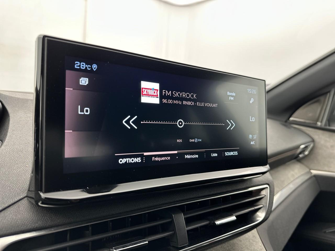 Peugeot 3008 puretech 130ch s&s eat8 gt — photo 23
