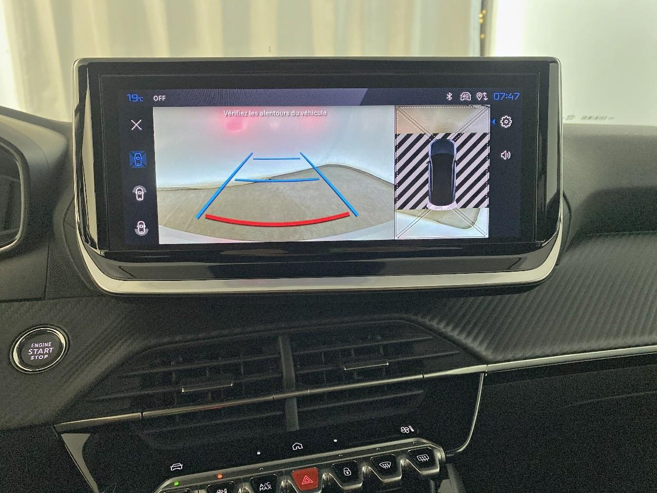 Peugeot 2008 hybrid 145 ch e-dcs6 allure — photo 15