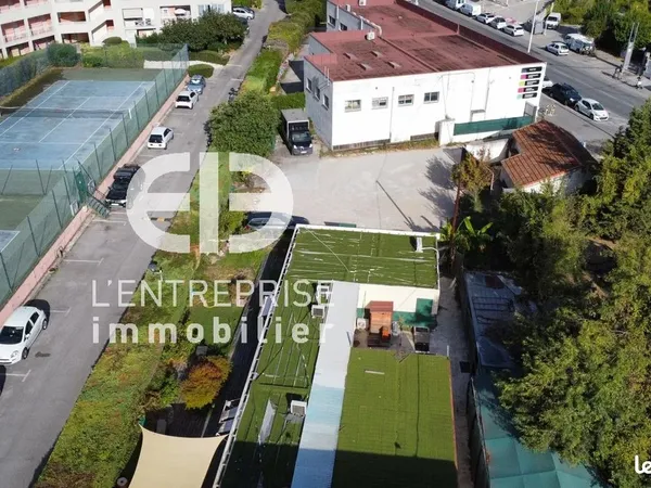Terrain 1241 m²