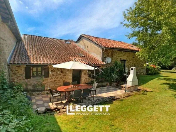 Maison 18 pièces 297 m²