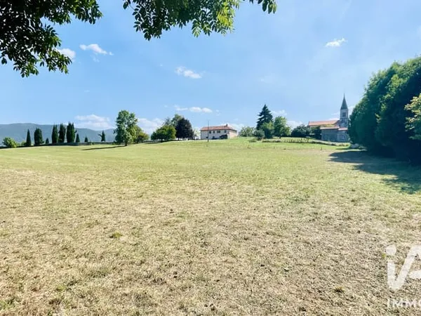 Terrain 6000 m²