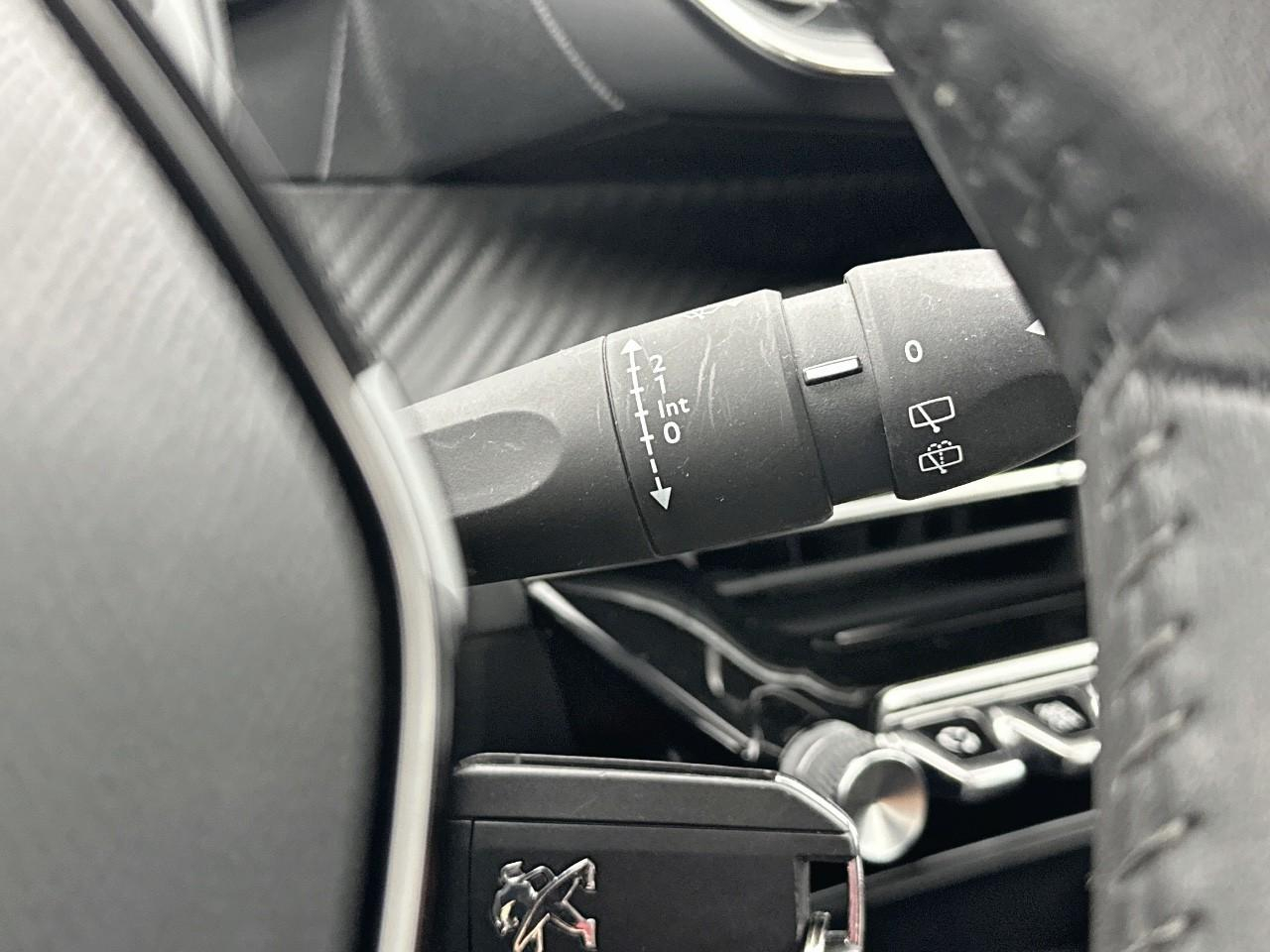 Peugeot 208 puretech 75 s&s bvm5 active — photo 18
