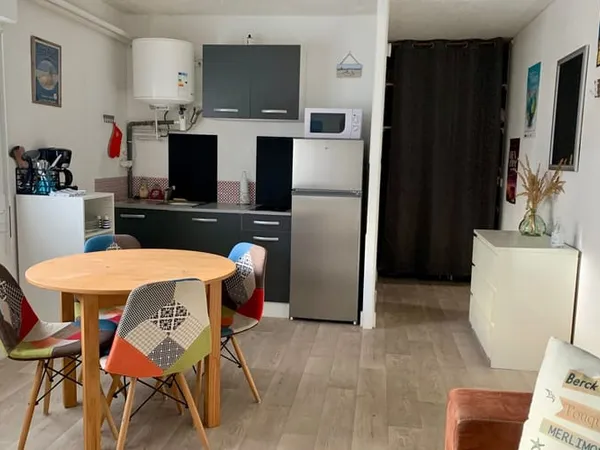 Studio 1 pièce 25 m²