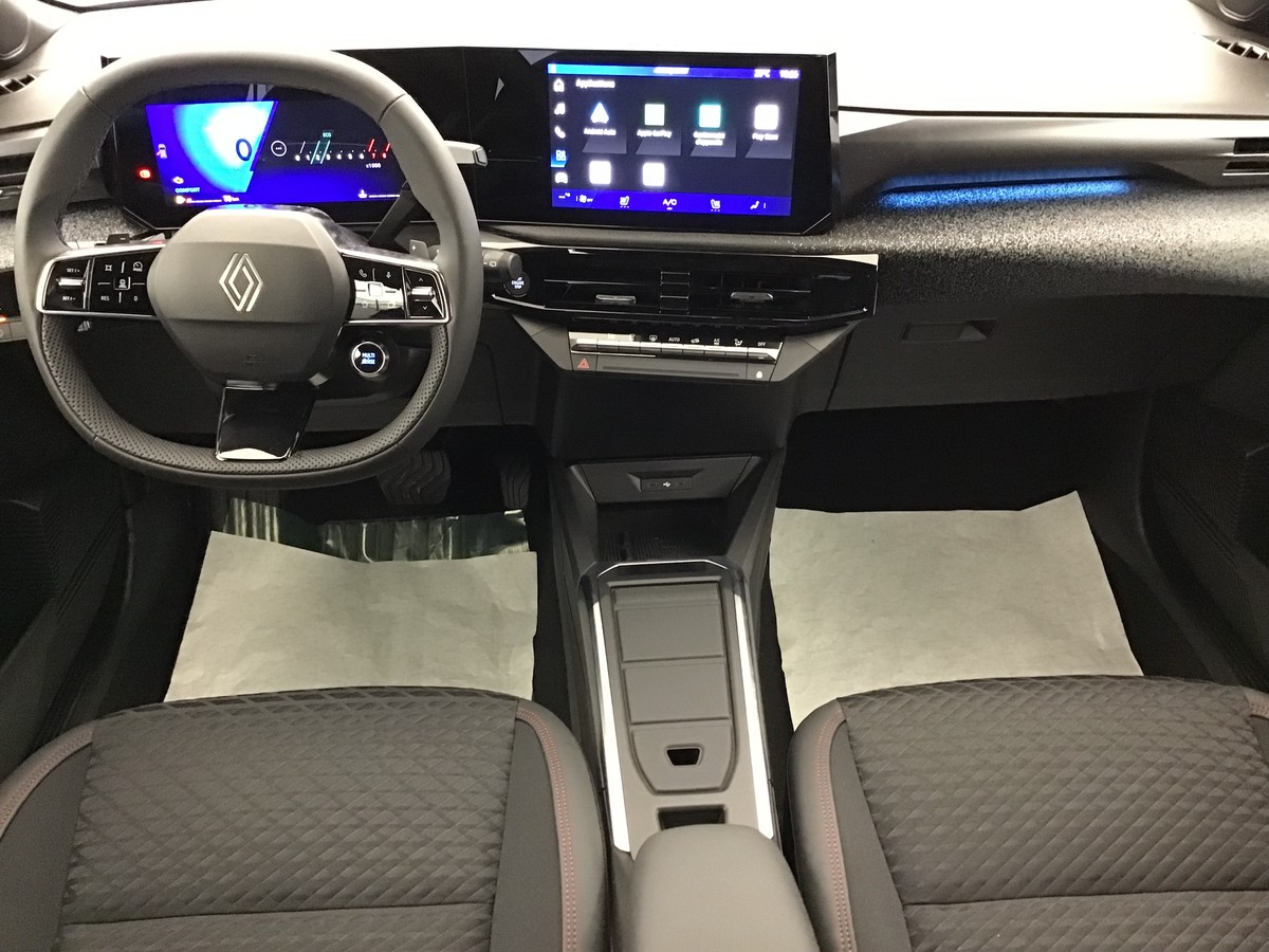 Renault Clio 6 — photo 11