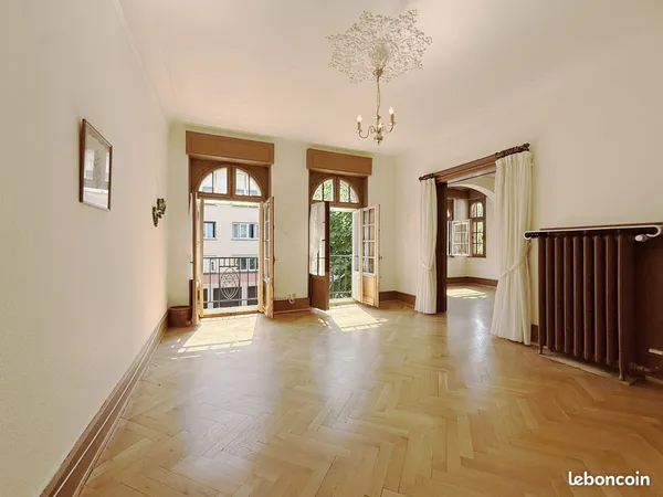 Villa 10 pièces 257 m²