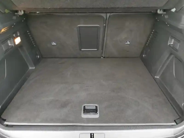 Peugeot 3008 hybrid 225 allure pack 1.6 224 — photo 34