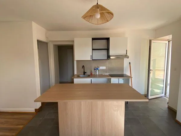 Bureau 3 pièces 45 m²
