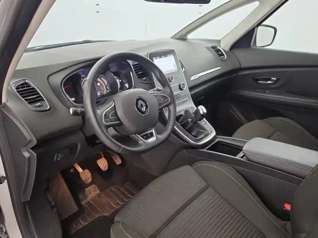 Renault Scenic grand  tce 140 — photo 40