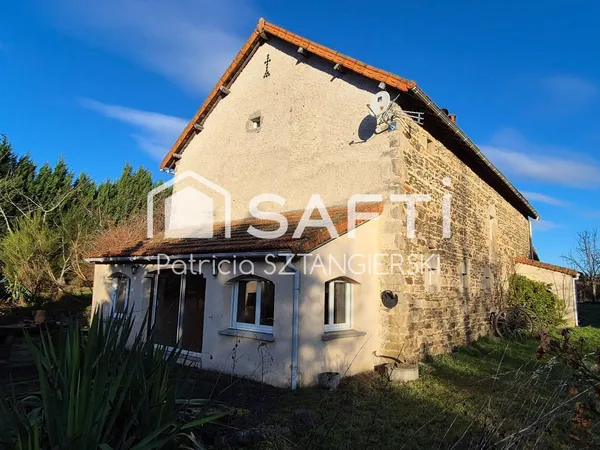 Charmante maison en pierre de 325m². Calme, espace et authenticité au coeur de la nature.