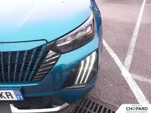 Peugeot 2008 hybrid 145 e-dcs6 — photo 23