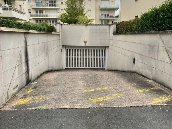 Place de parking souterrain Beaulieu