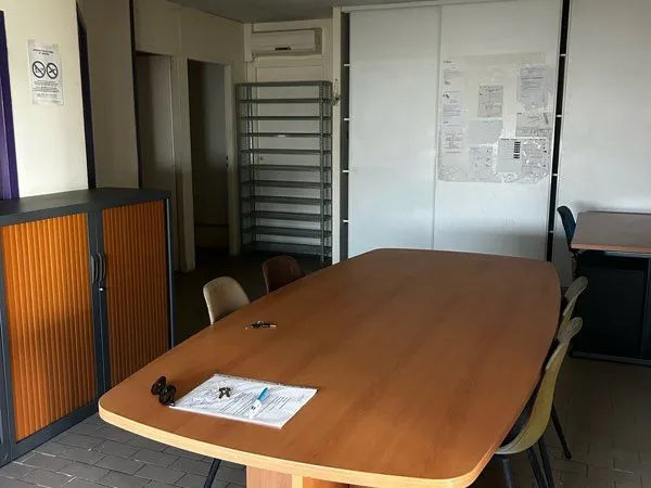 Local professionnel