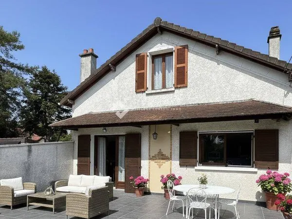 Maison 7 pièces 100 m²