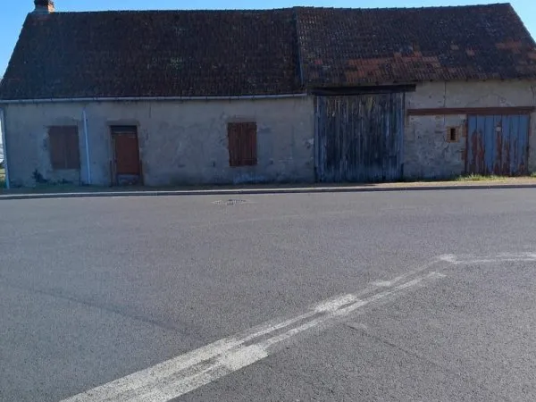Maison à rénover à Lapalisse avec petit terrain