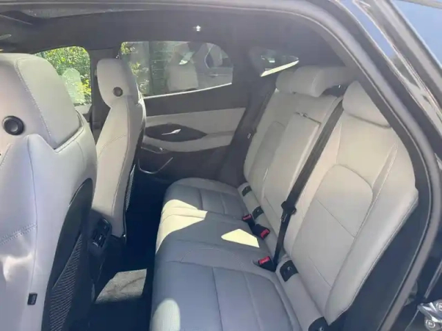 Jaguar E-Pace p270e ch phev awd bva — photo 15