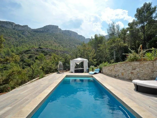Maison 5 pièces 160 m²