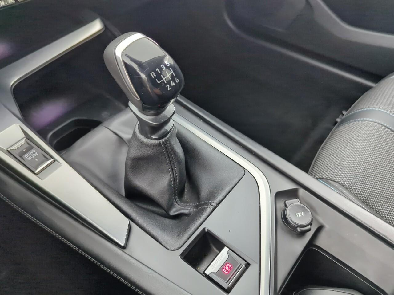 Peugeot 308 sw puretech 130ch s&s bvm6 allure — photo 30