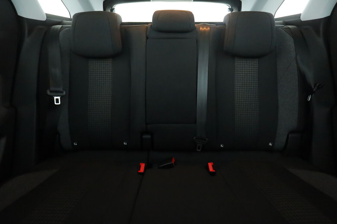 Peugeot 3008 1.2 PureTech Active Business — photo 14