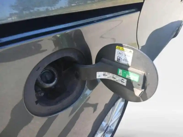 Ford C-Max grand  1.0 ecoboost 125ch stop&amp;start titanium — photo 25