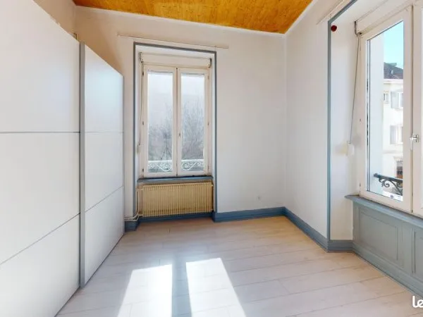 Immeuble 29 pièces 765 m²