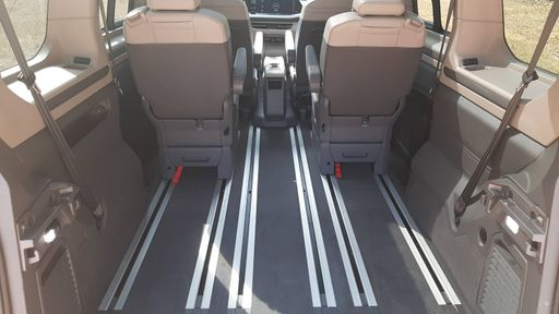 Volkswagen Multivan 1.4 e TSi 218 PHEV DSG6 - Combi Court Life – 2024 – 31628 km – Hybride rechargeable – Boîte Automatique — photo 8