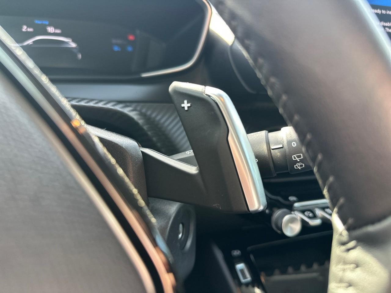 Peugeot 208 1.2 hybrid 110ch allure e-dcs6 — photo 27