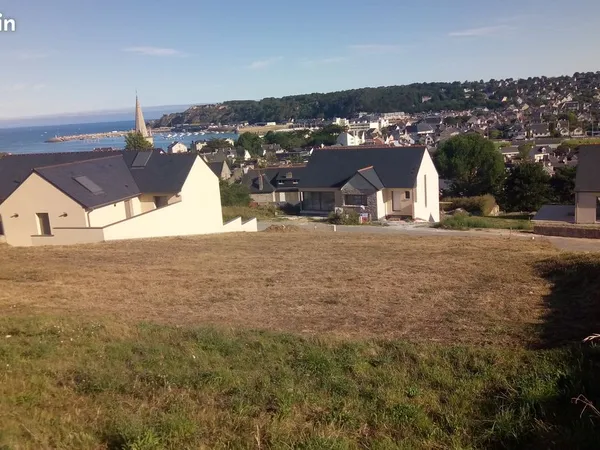 TERRAIN CONSTRUCTIBLE VIABILISE de 853 m² à ERQUY