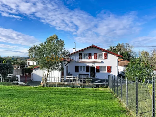 Maison à rénover Villefranque 211.35 m2 avec annexes