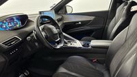 Peugeot 3008 HYBRID 225ch GT Pack e-EAT8 — photo 12