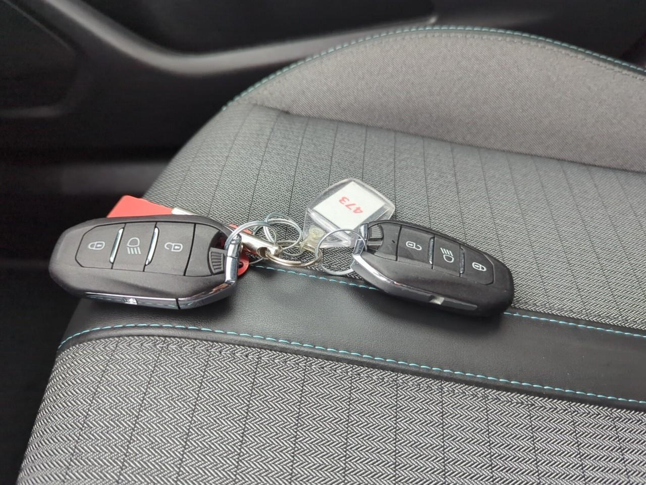 Peugeot 2008 puretech 100 s&s bvm6 allure — photo 29