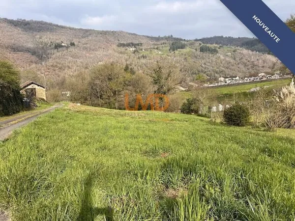 Terrain 3268 m²