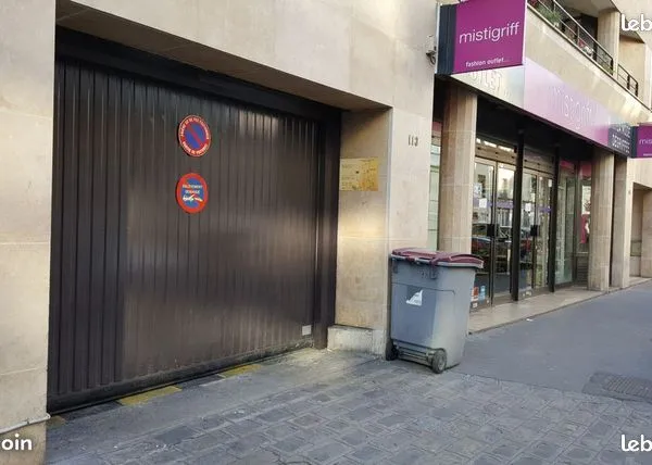 DOUBLE PARKING 113 av. D'Argenteuil ASNIERES