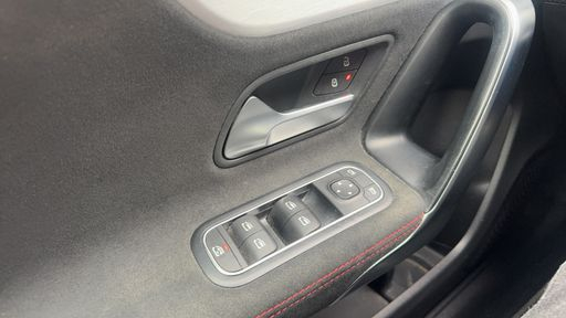 Mercedes Classe A 200 1.3 Ti 163 7G-DCT - AMG Line – 2020 – 72077 km – Essence – Boîte Automatique — photo 3
