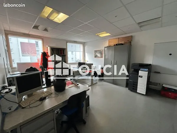 Local commercial 75 m²