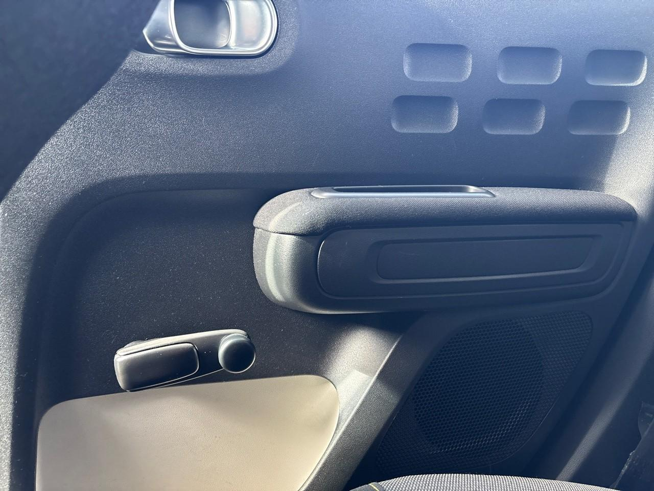 Citroën C3 1.2 puretech 110ch s&s shine eat6 — photo 21