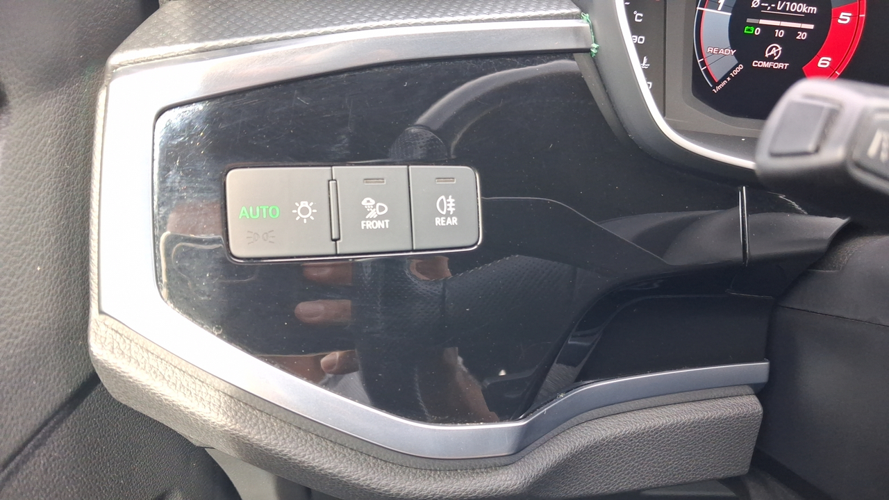 Audi Q3 35 TDI 150 ch Quattro — photo 38
