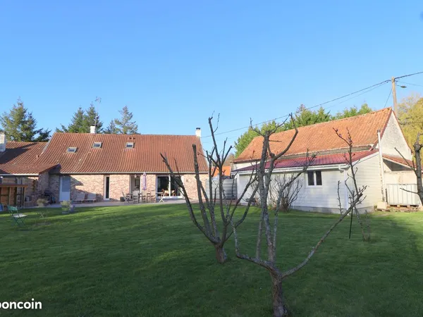 Propriété 7 pièces 230 m²
