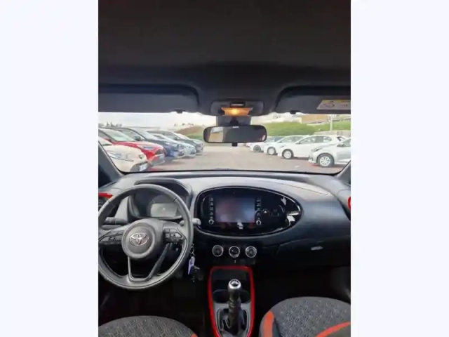 Toyota Aygo 1.0 vvt-i 72 design — photo 11