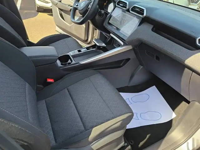 Mg Zs 1.5 l hybrid+ 197 ch — photo 8