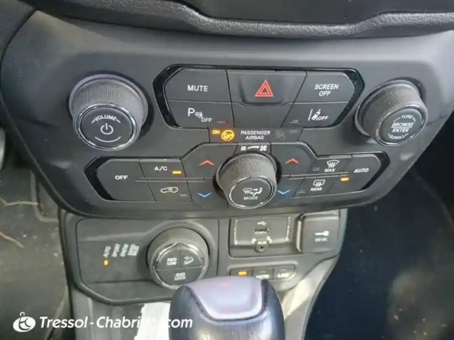 Jeep Renegade 1.3 gse t4 190 ch phev at6 4xe eawd limited — photo 13