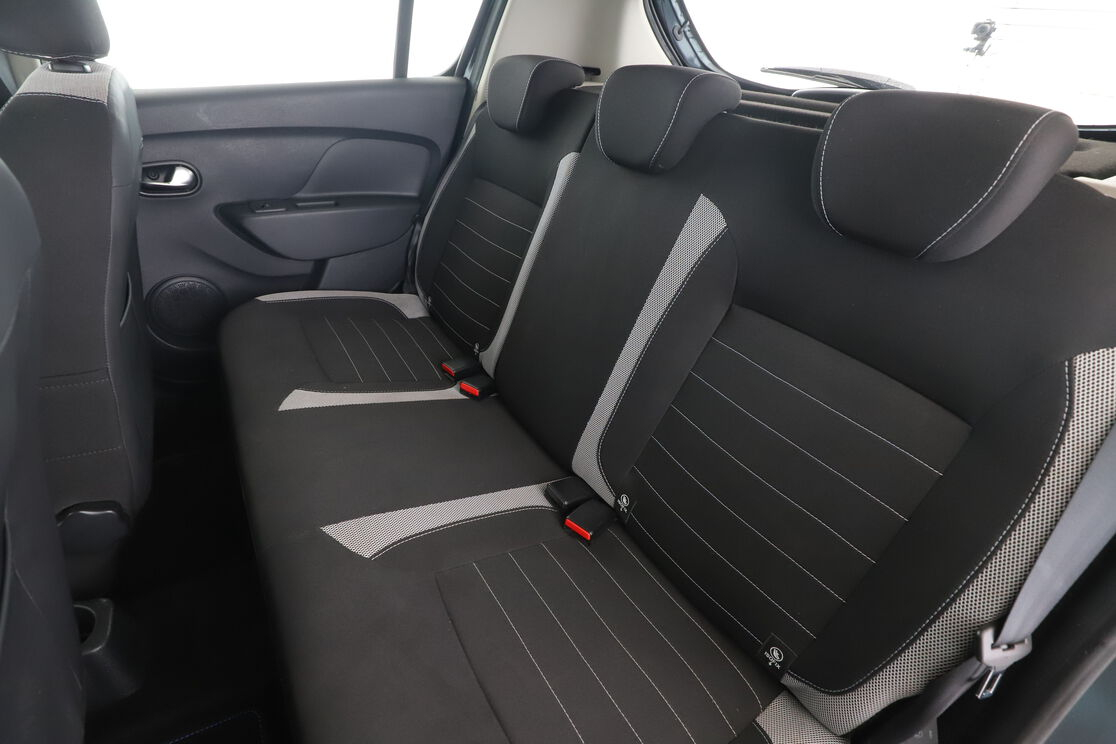 Dacia Sandero Stepway 1.5 dCi — photo 13