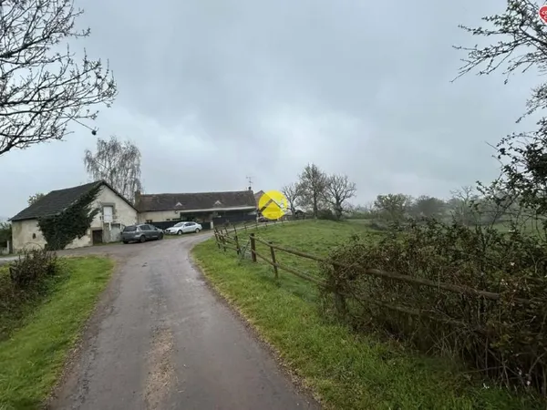 longère avec dépendances et terrain