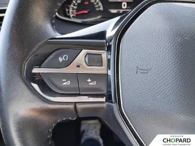 Peugeot 2008 puretech 100 s&amp;s bvm6 — photo 35