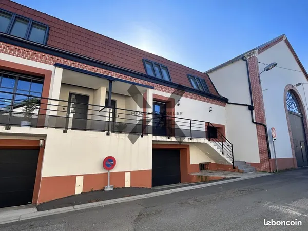 Loft/atelier/surface 4 pièces 145 m²